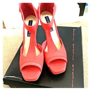 Coral platform steve madden heels